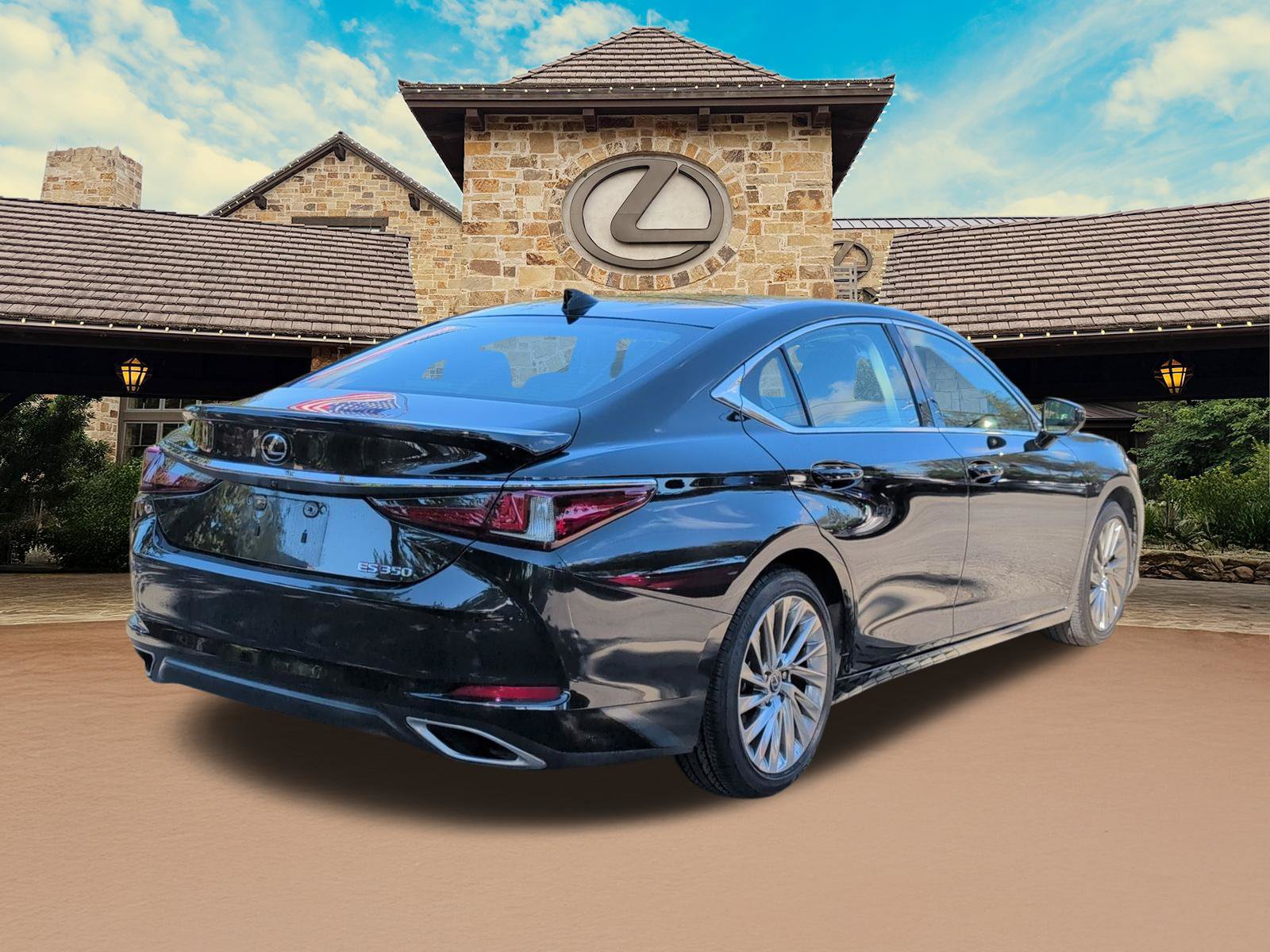 Certified 2022 Lexus ES 350 Ultra Luxury w/ Accessory Package 2 FWD image 2