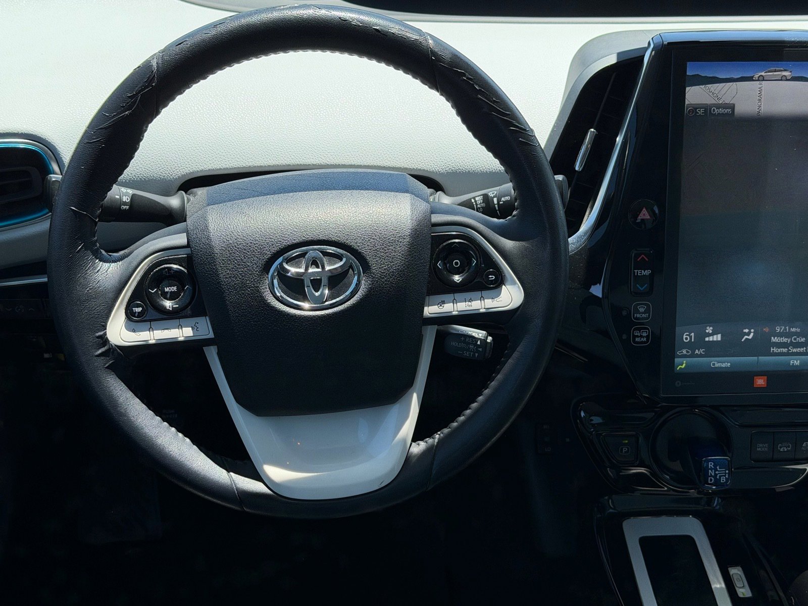Used 2018 Toyota Prius Prime Advanced w/ Carpet Mat Package FWD image 13