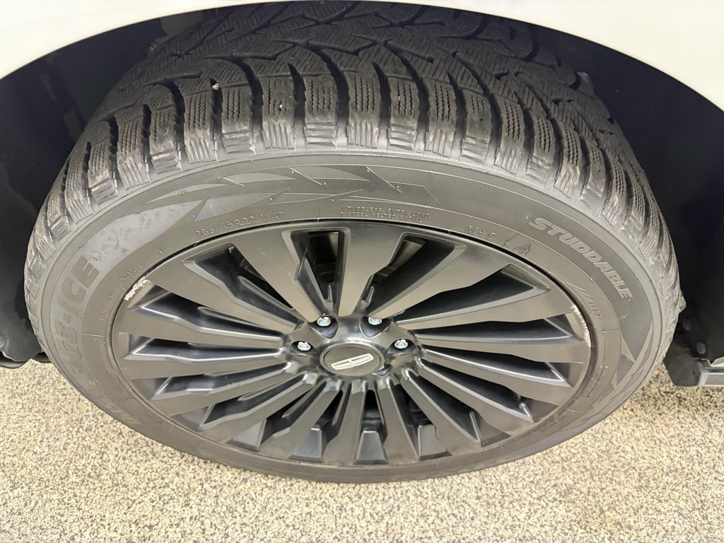 Used 2019 Lincoln Navigator Reserve AWD/4WD image 9