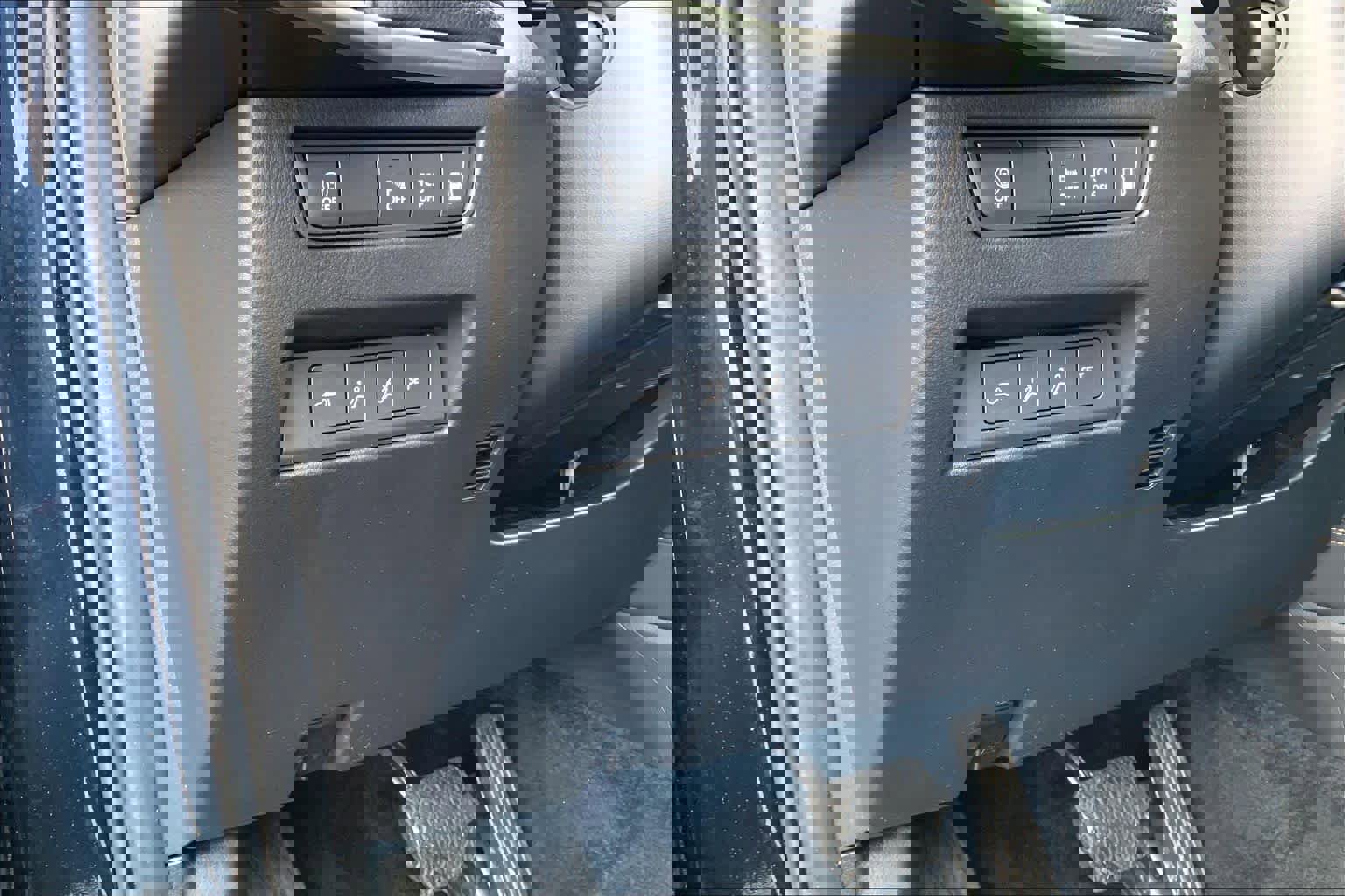 Certified 2024 MAZDA CX-90 Plug-In Hybrid w/ Premium Pkg image 37