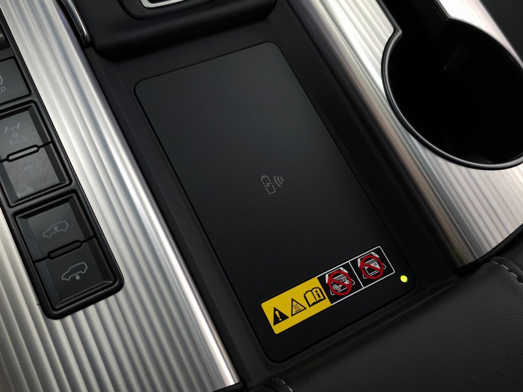 Used 2025 Lexus LX 700h F Sport image 36