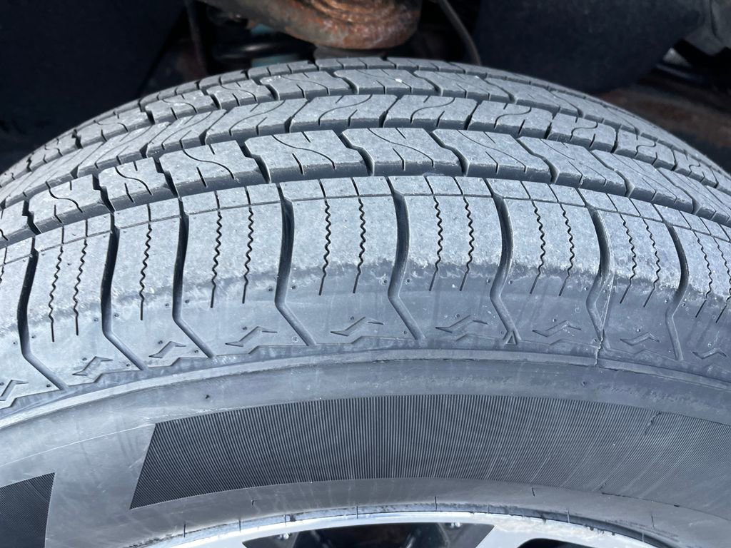 Used 2016 Toyota Tundra SR5 w/ TRD Off Road Package image 27