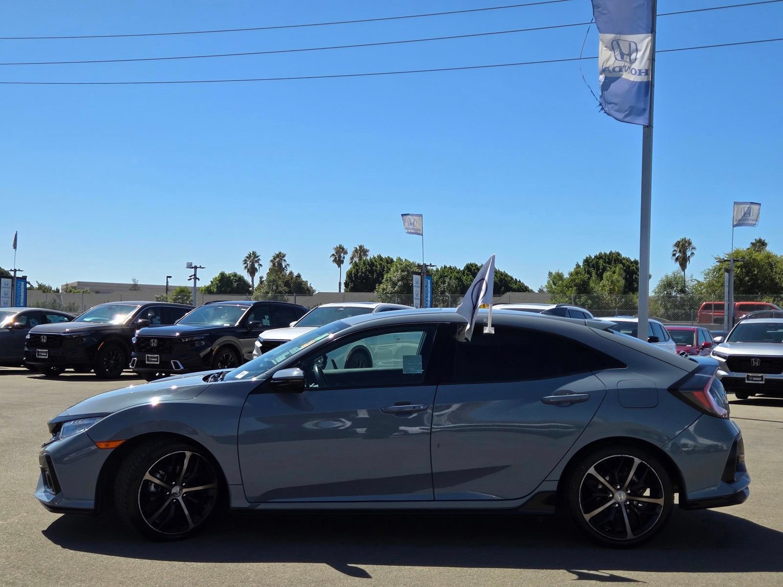 Used 2021 Honda Civic Sport Touring image 4