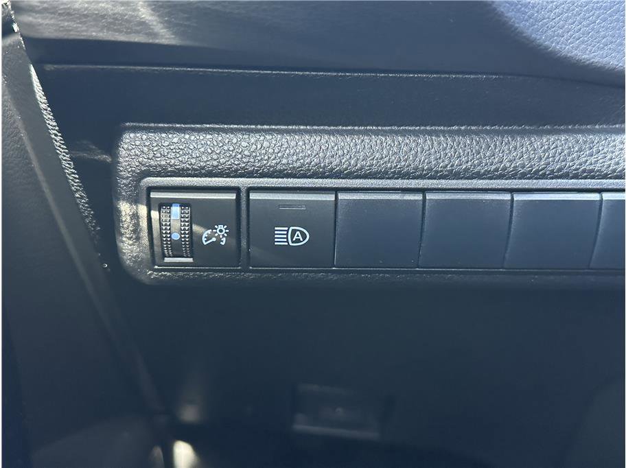 Used 2021 Toyota Corolla XSE w/ Carpet Mat Package (TMS) FWD image 25