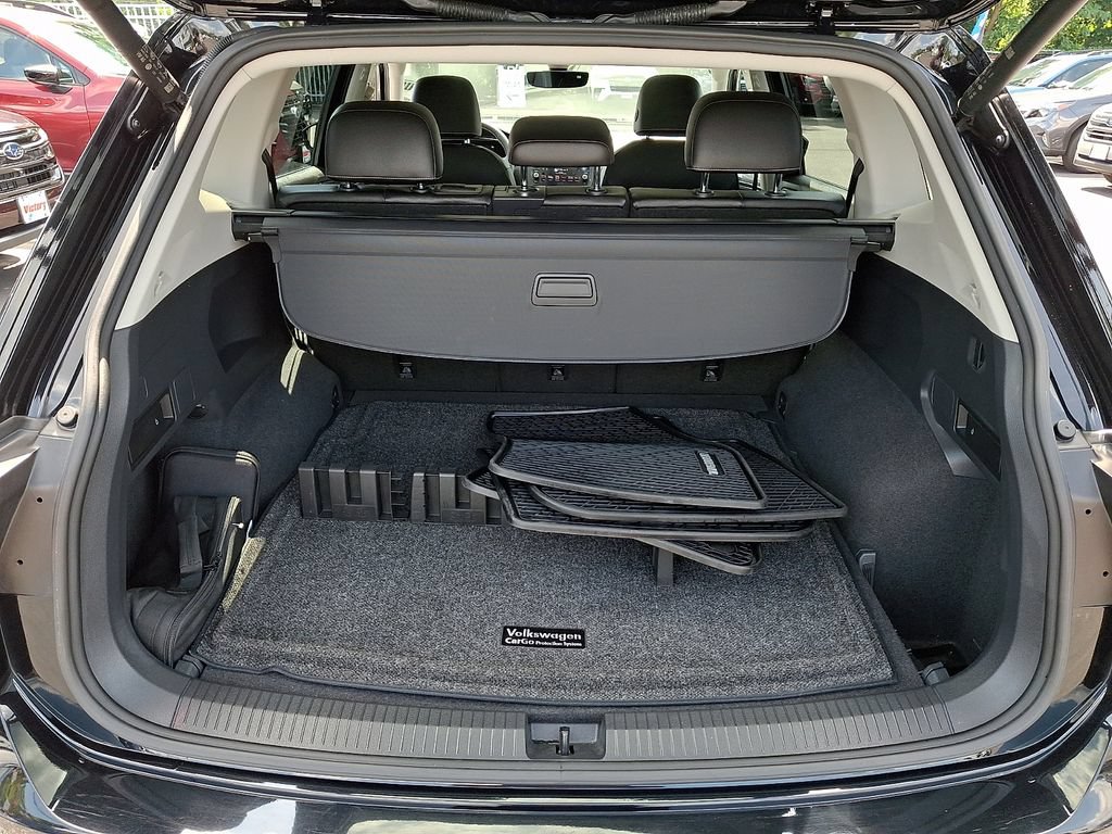Used 2022 Volkswagen Tiguan SE AWD/4WD image 29