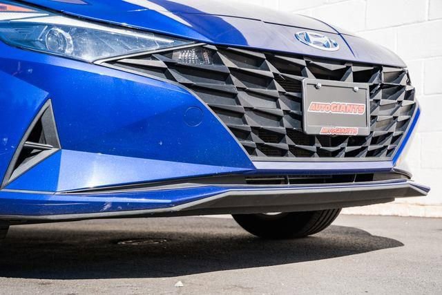 Used 2022 Hyundai Elantra SEL image 12
