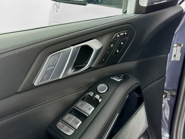 Used 2021 BMW ALPINA XB7 ALPINA XB7 image 19