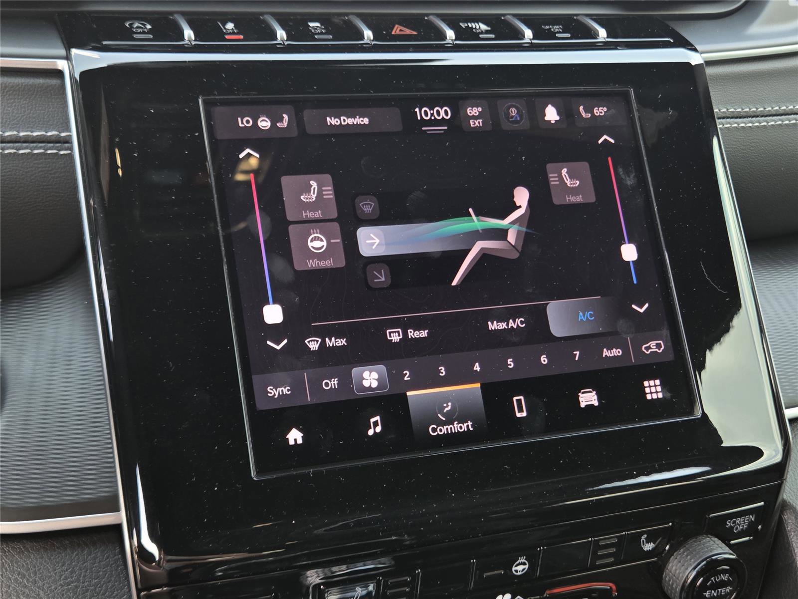 New 2025 Jeep Grand Cherokee Laredo X w/ Luxury Tech Group I image 11