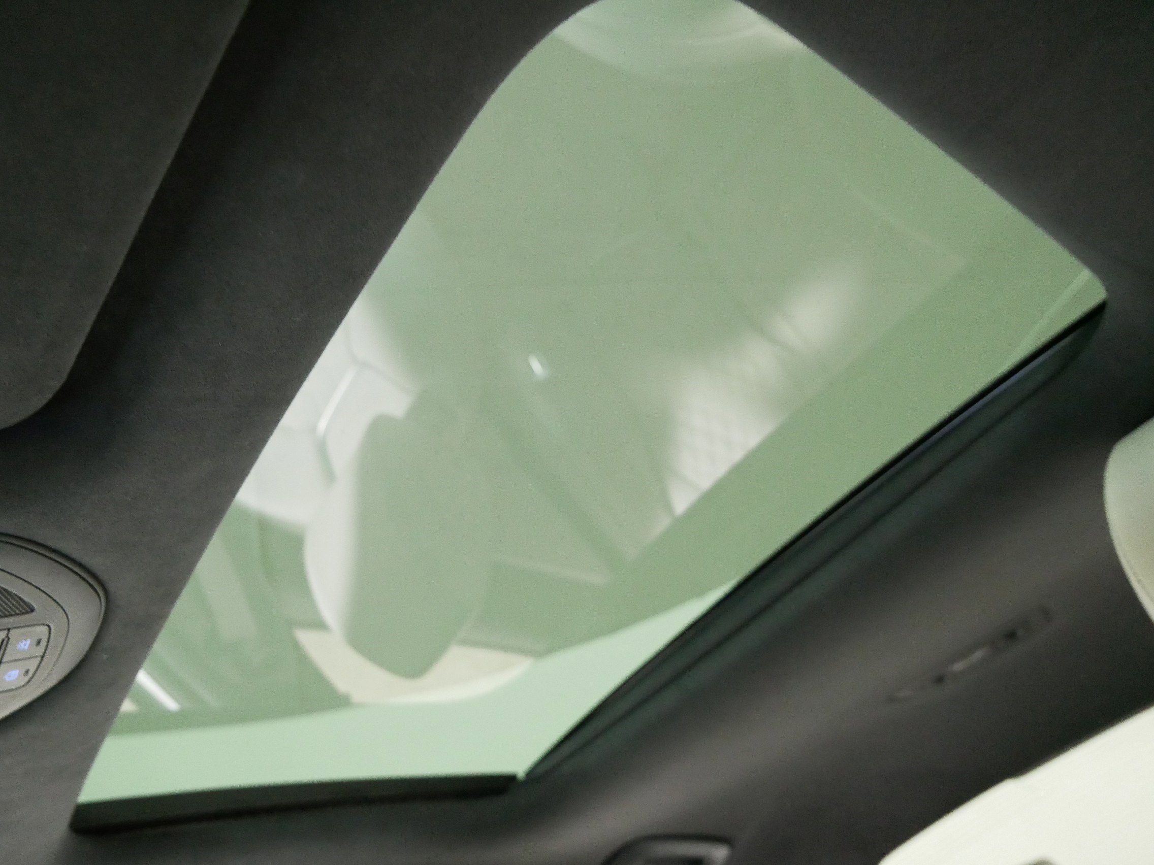 Used 2024 Genesis G70 3.3T Advanced w/ Sport Prestige Package image 32