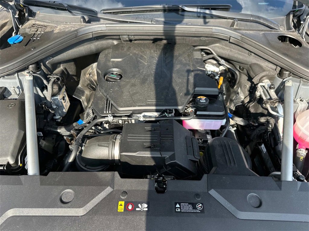 Used 2025 Genesis GV70 2.5T image 10