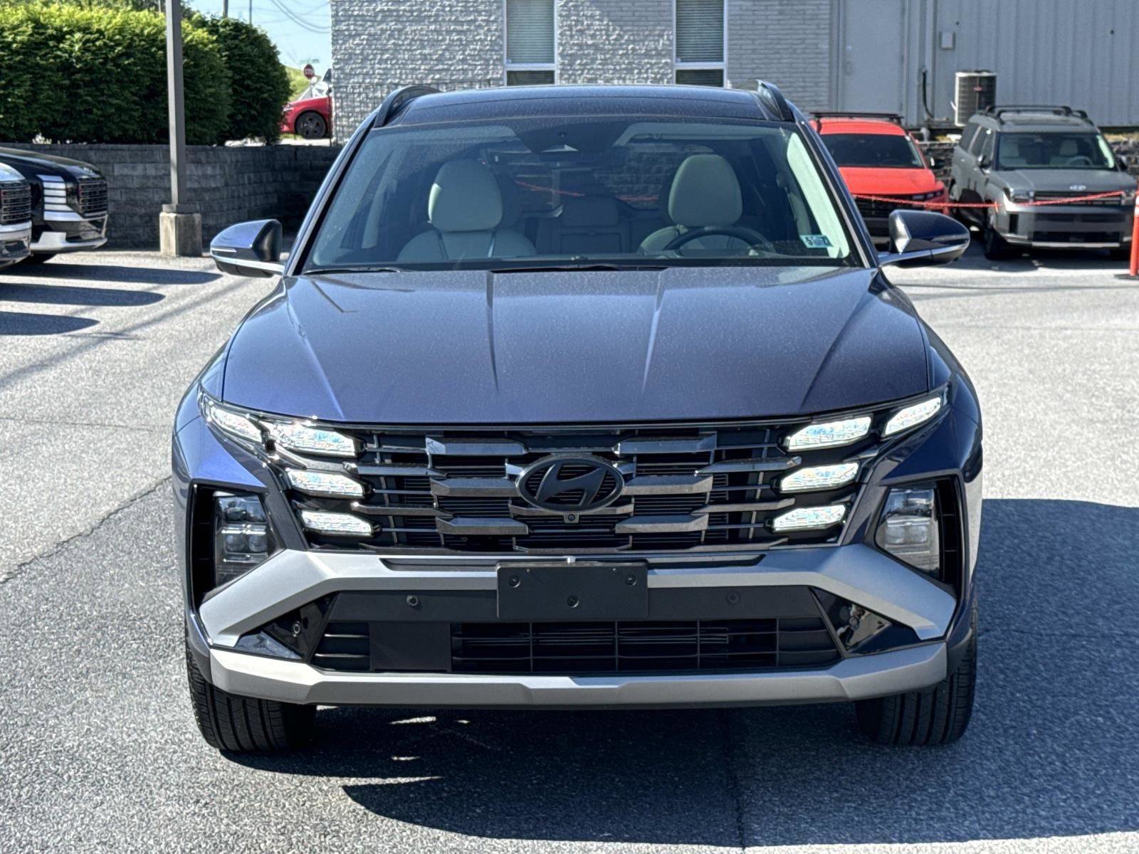 Certified 2025 Hyundai Tucson Limited AWD/4WD image 29