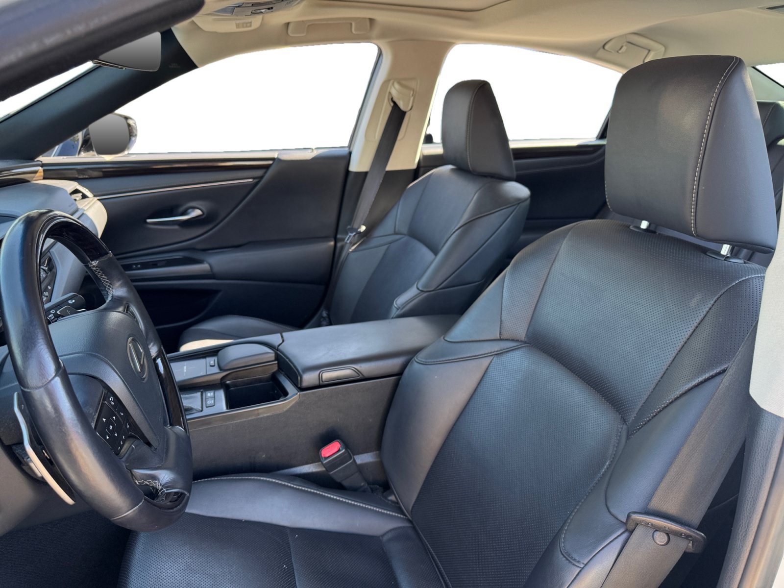 Used 2019 Lexus ES 300h FWD image 9