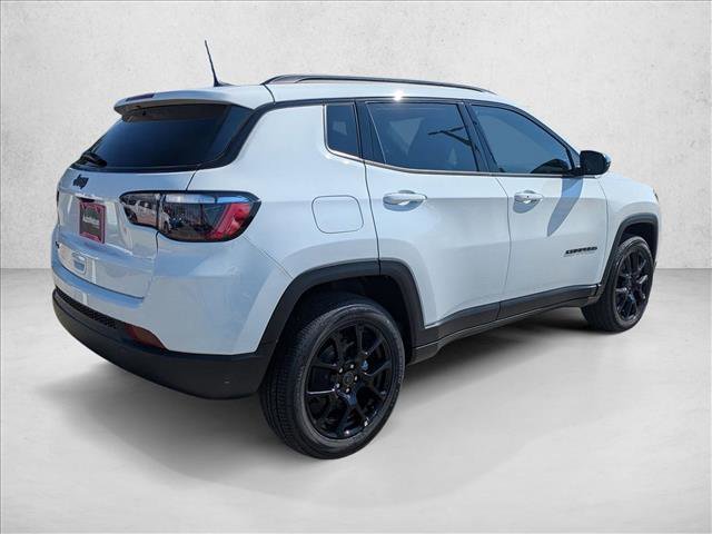 New 2026 Jeep Compass Latitude image 2