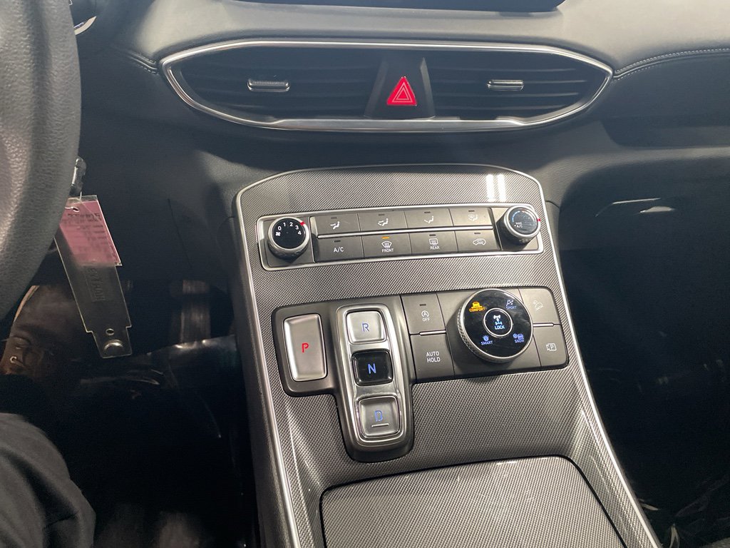 Used 2022 Hyundai Santa Fe SE image 16