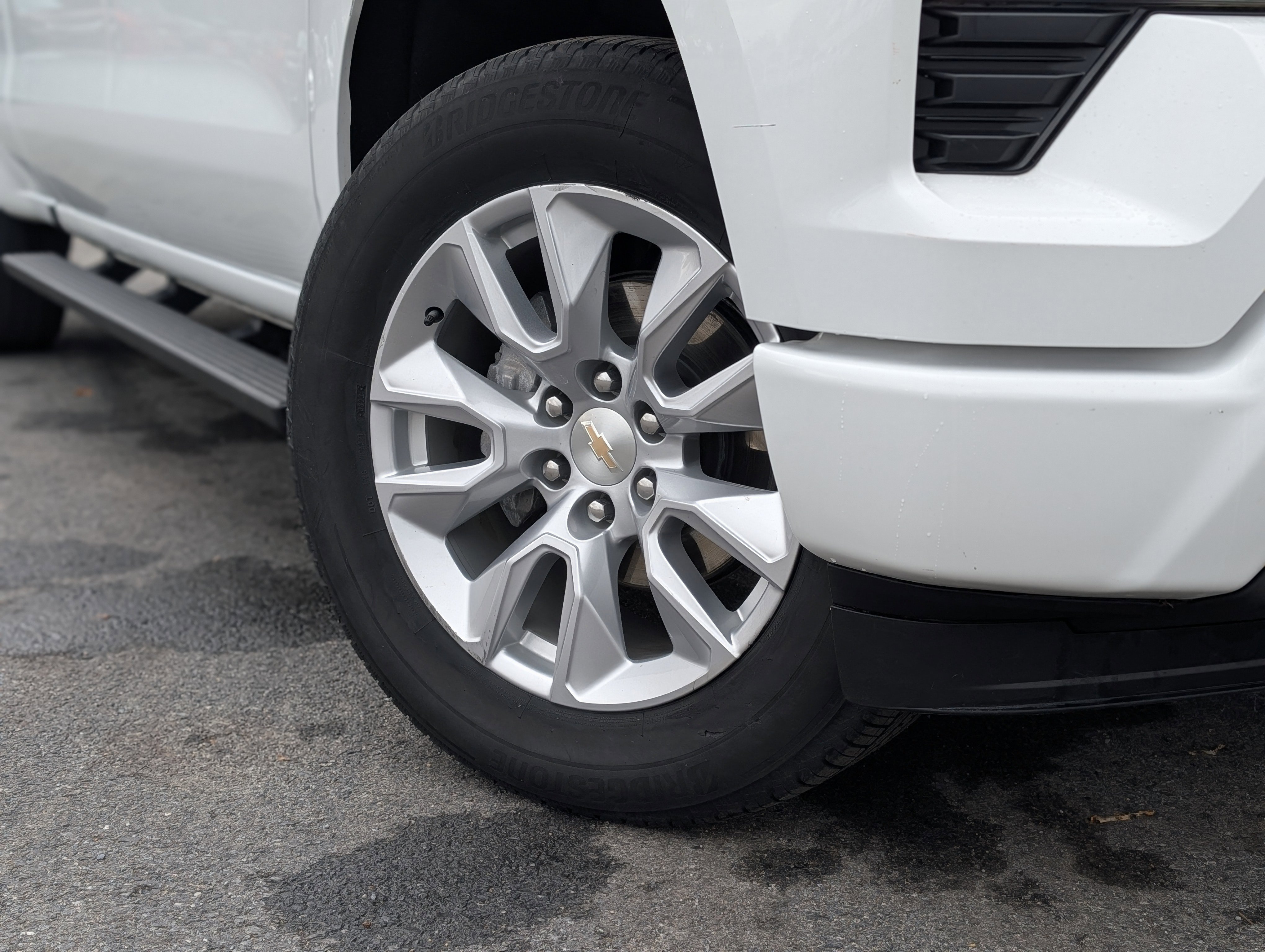 Used 2023 Chevrolet Silverado 1500 Custom image 6