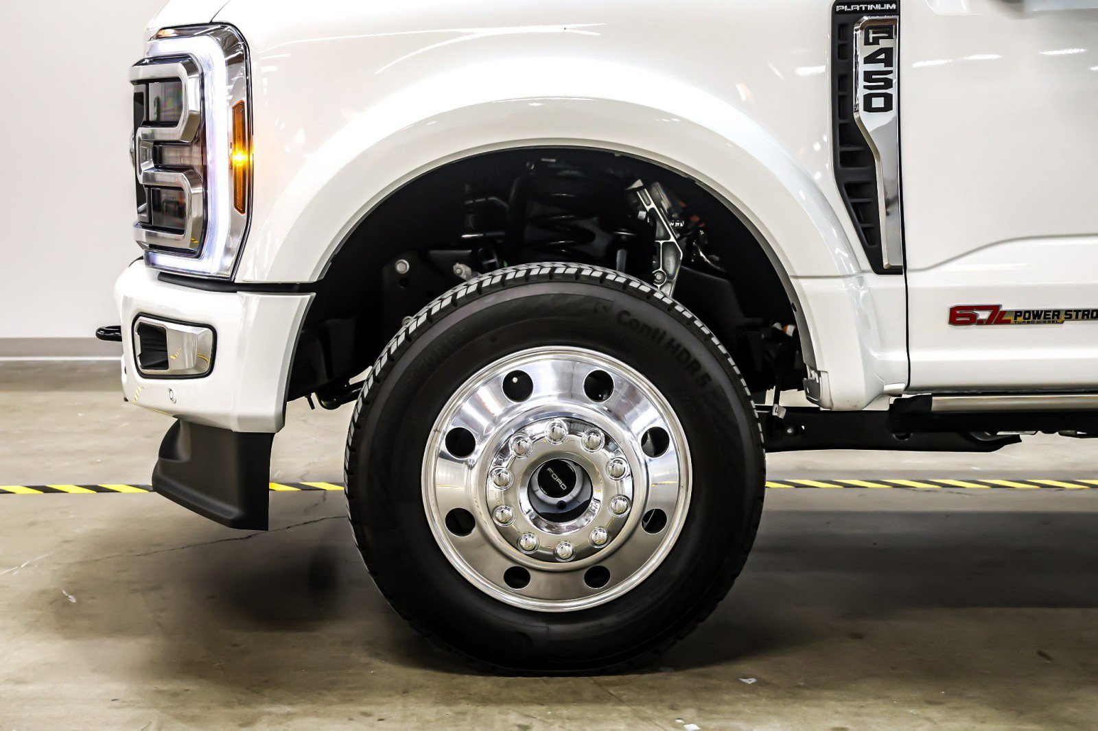 Used 2026 Ford F450 Platinum w/ Platinum Plus Package AWD/4WD image 9