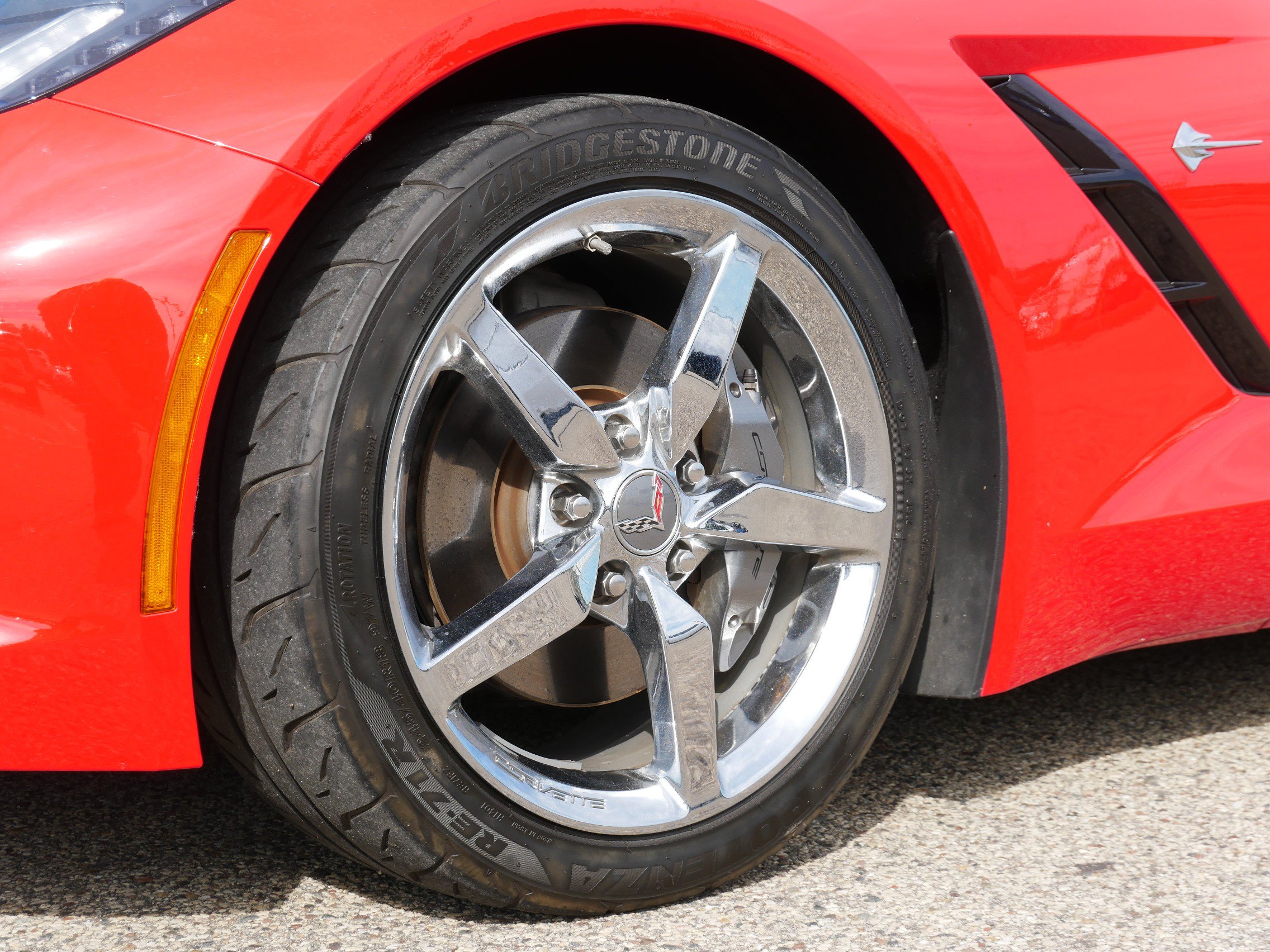 Used 2015 Chevrolet Corvette Stingray Coupe w/ Battery Protection Package RWD image 7