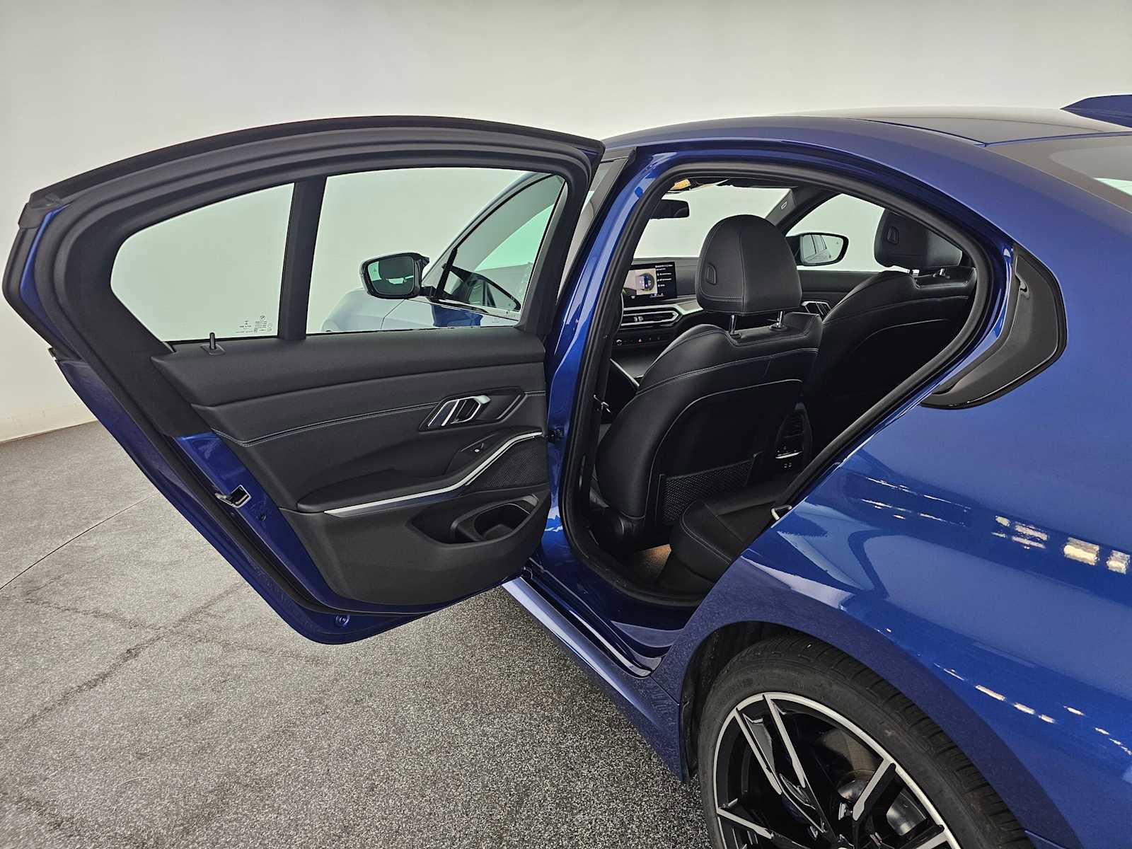 Used 2023 BMW M340i image 15