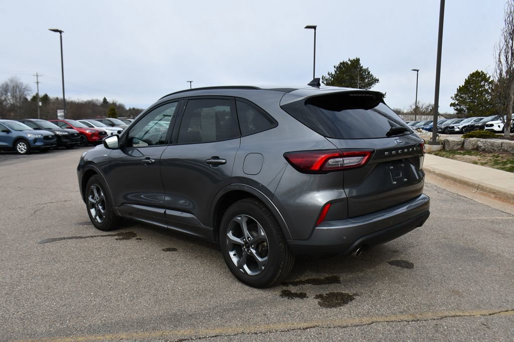 Used 2023 Ford Escape ST-Line Select w/ Tech Pack #1 image 4