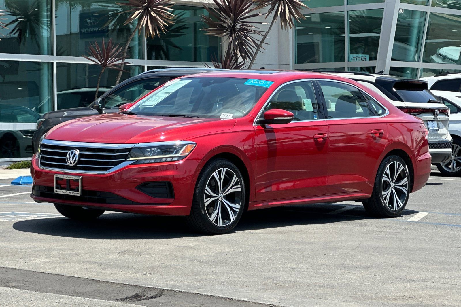 Used 2020 Volkswagen Passat 2.0T SEL FWD image 9