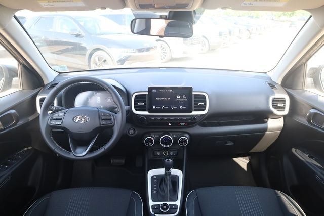 New 2026 Hyundai Venue SEL FWD image 12