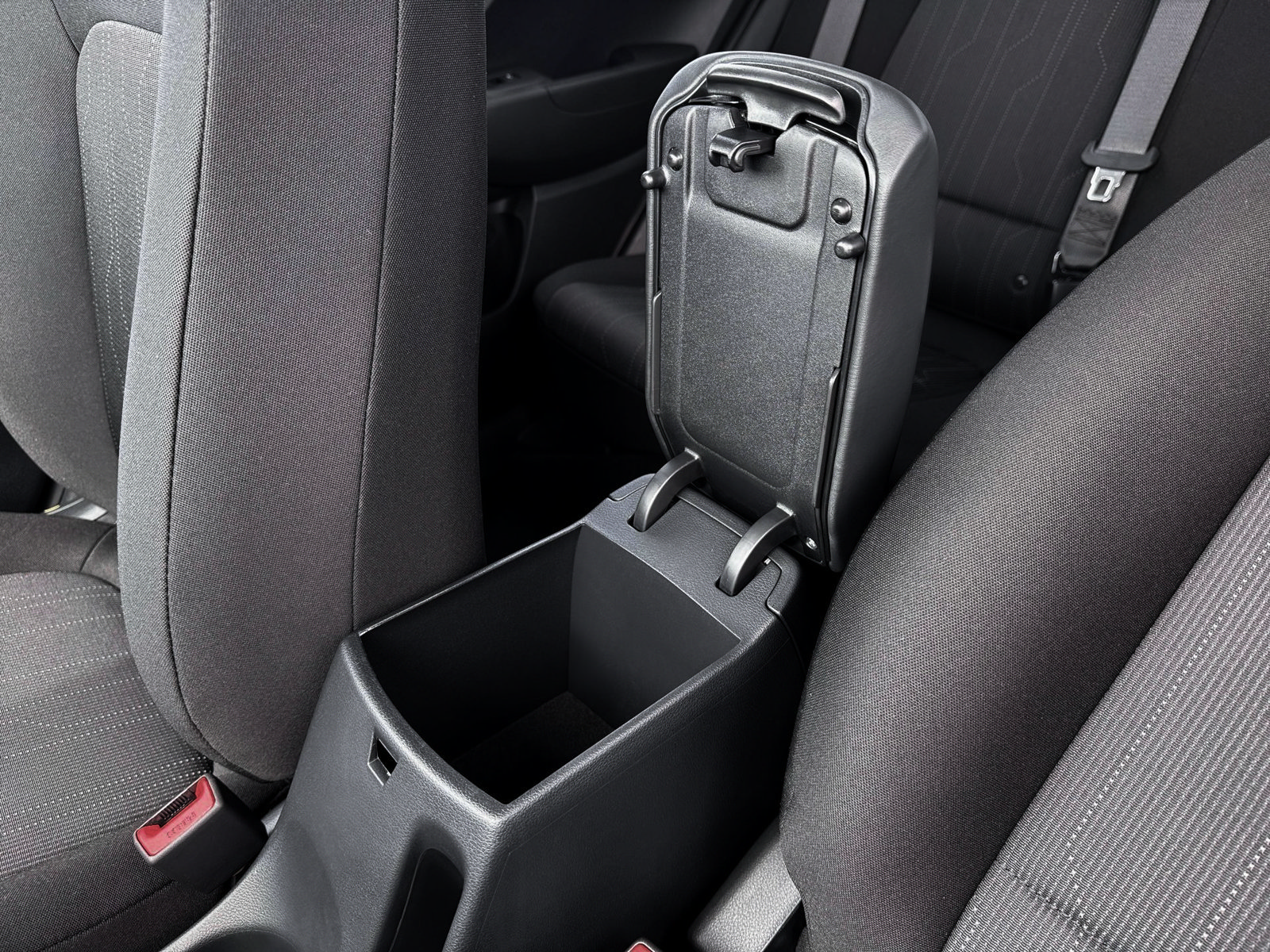 New 2026 Hyundai Venue SE FWD image 18