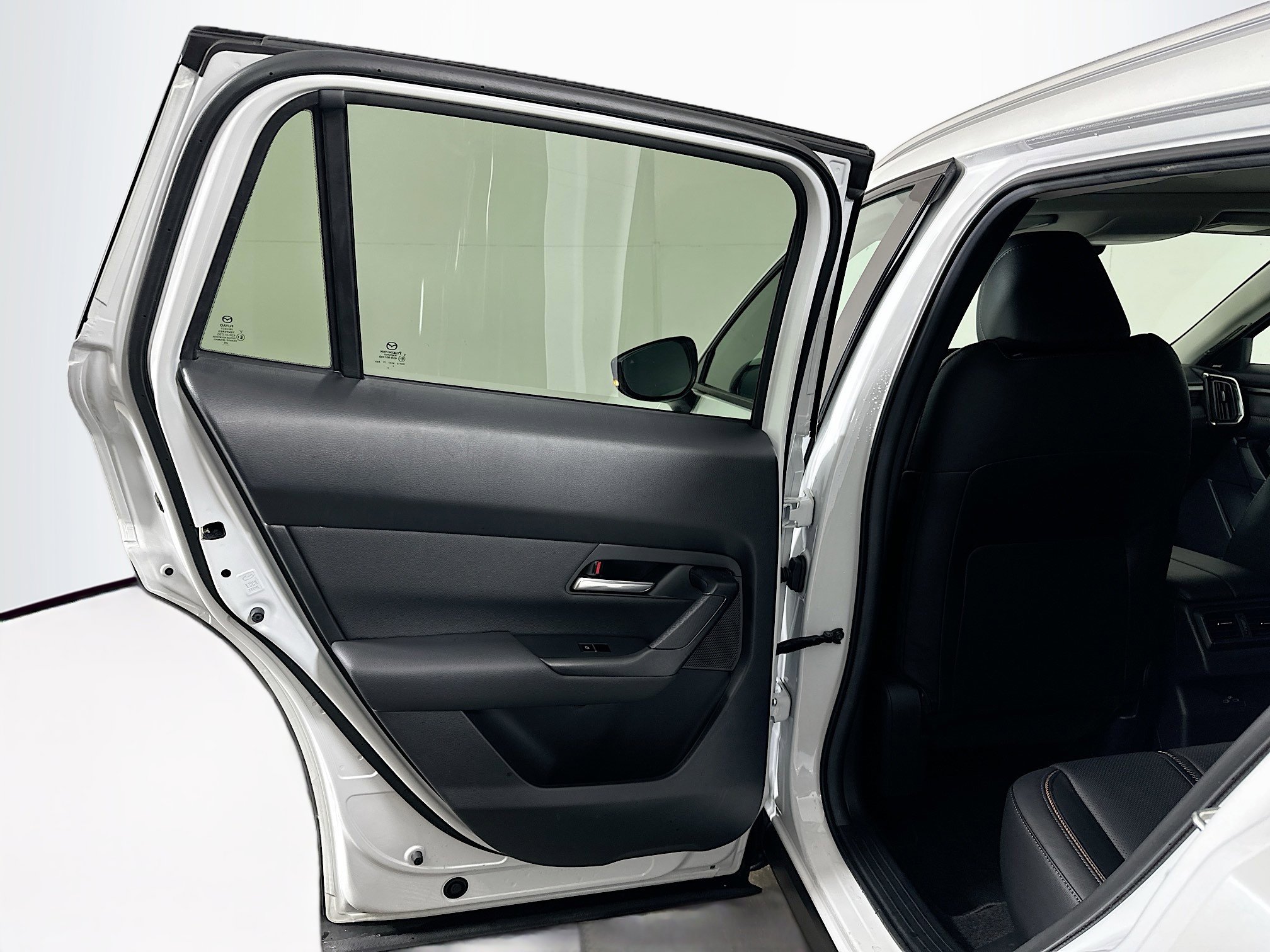 Used 2025 MAZDA CX-50 AWD 2.5 S w/ Premium Plus Pkg image 26