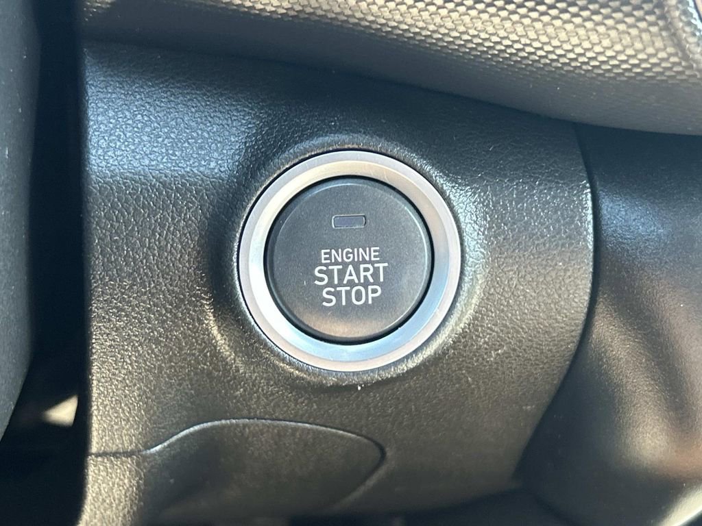 Used 2023 Hyundai Kona SEL FWD image 29