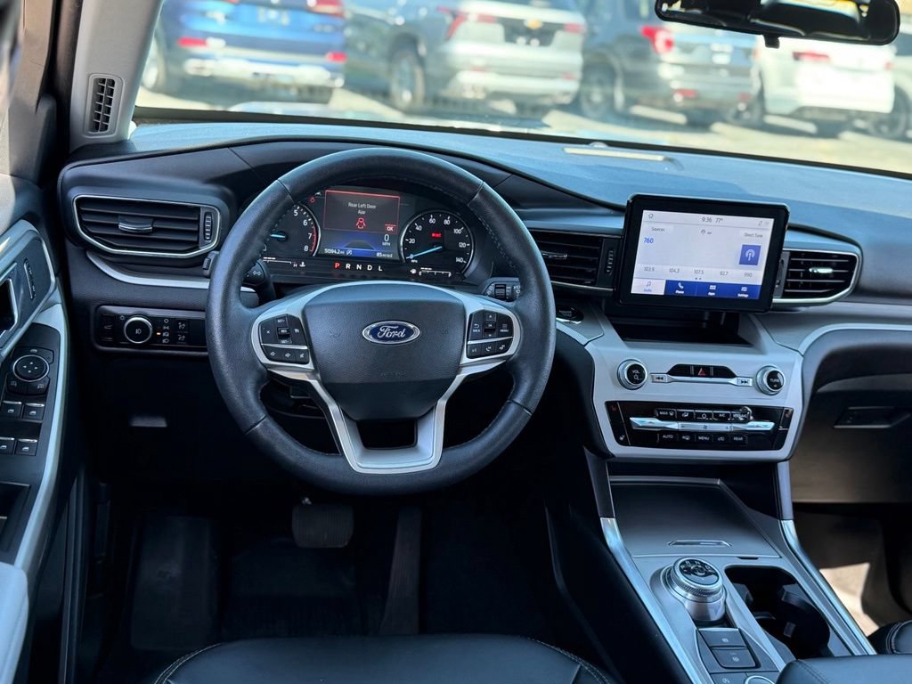 Used 2024 Ford Explorer XLT w/ Equipment Group 202A AWD/4WD image 5