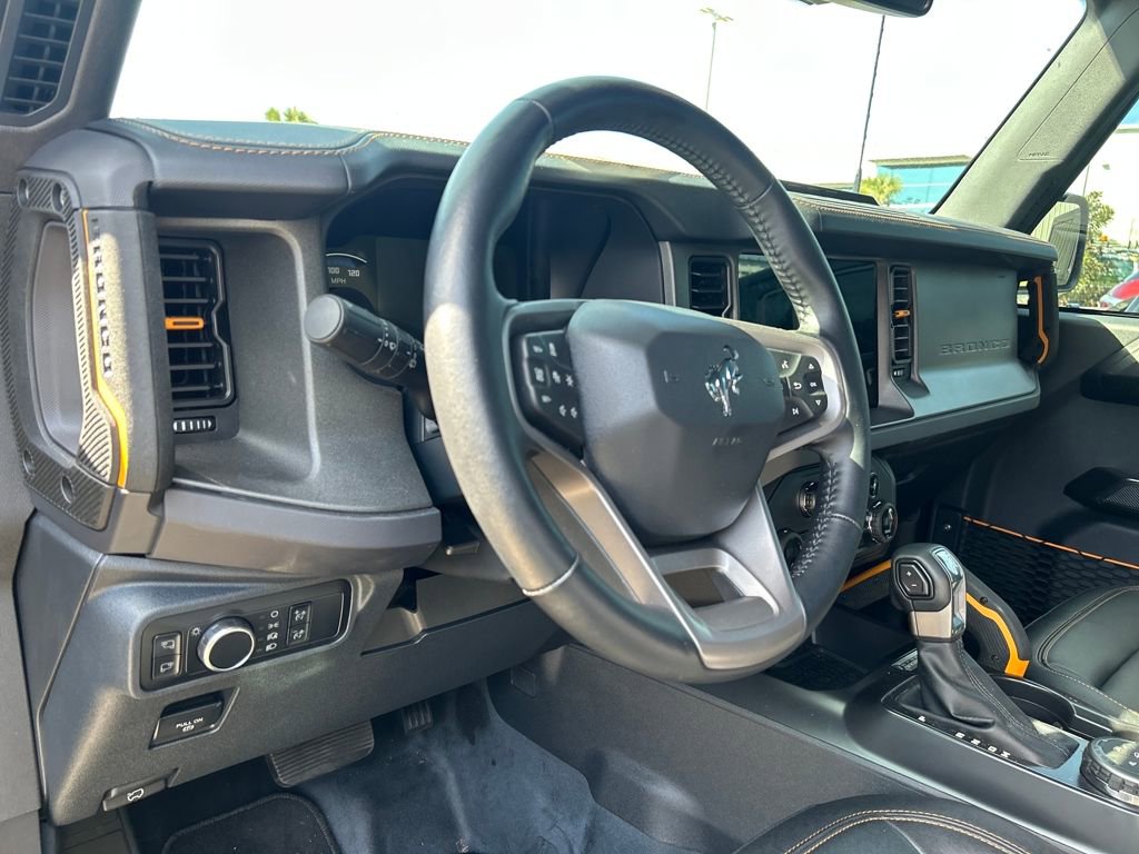Used 2024 Ford Bronco Badlands image 10