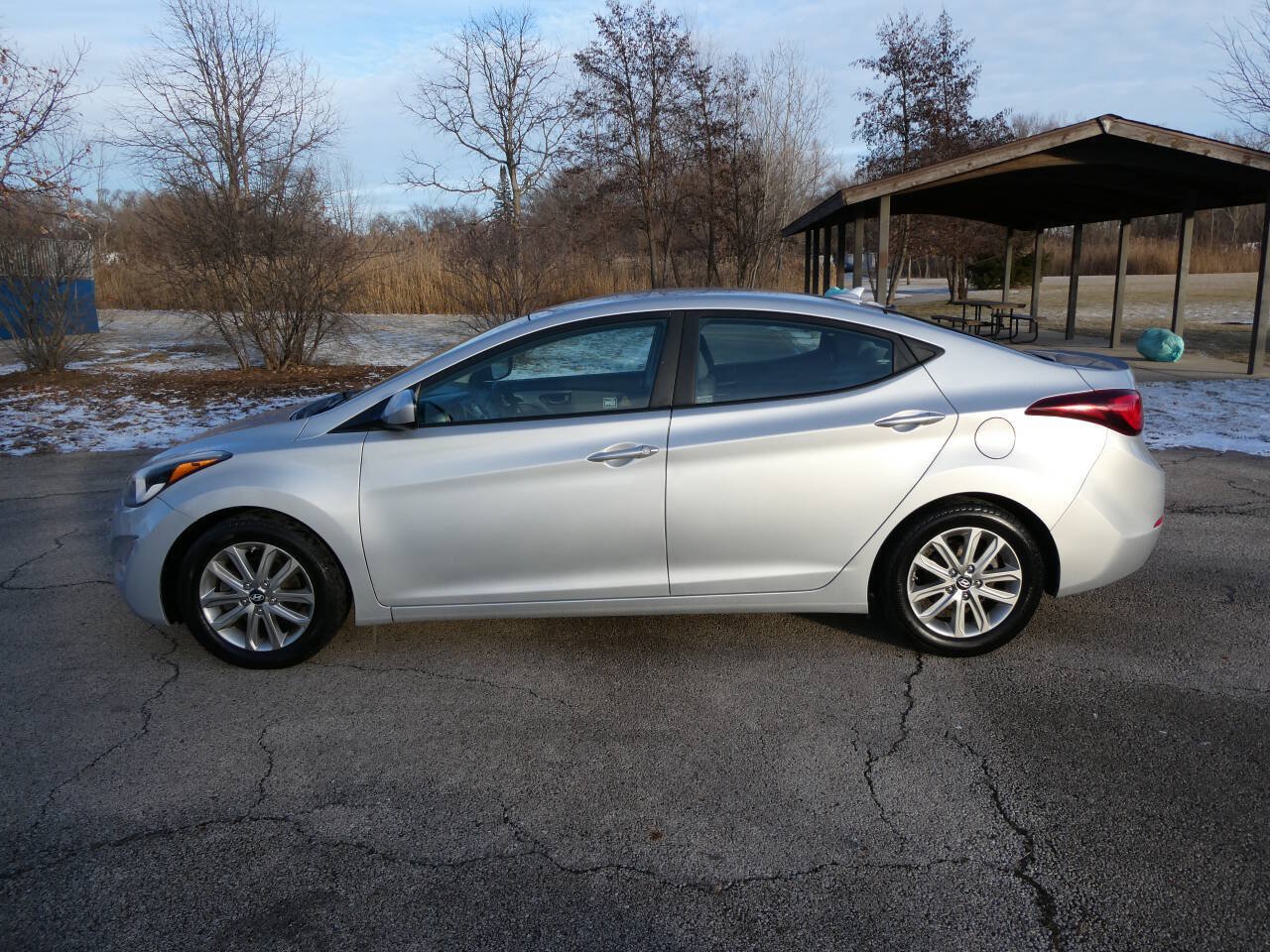 Used 2014 Hyundai Elantra SE w/ Option Group 02 FWD image 8