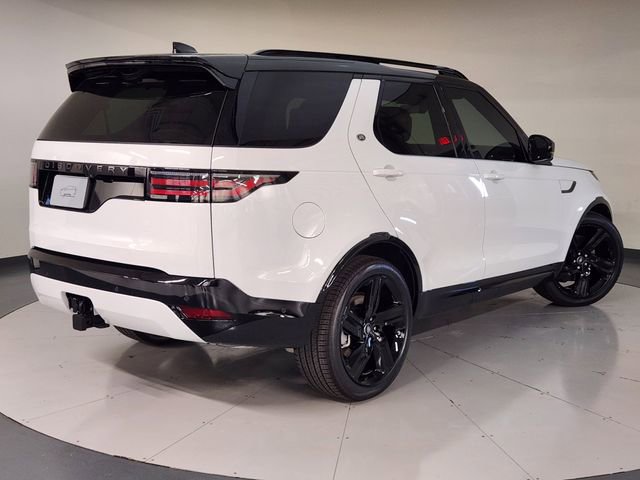New 2025 Land Rover Discovery Dynamic SE image 2