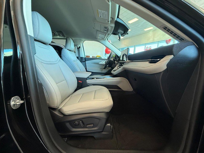 New 2026 Ford Explorer Active w/ Active Comfort Package image 11