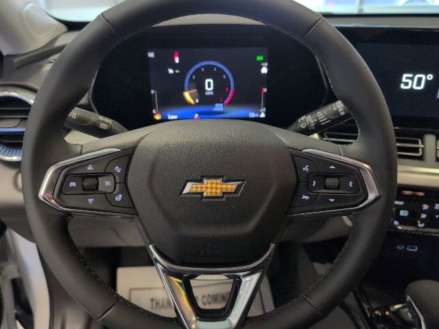 New 2026 Chevrolet Trax LT w/ LT Convenience Package FWD image 17
