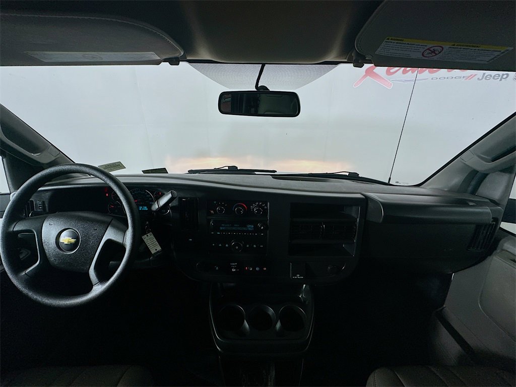 Used 2024 Chevrolet Express 2500 image 10