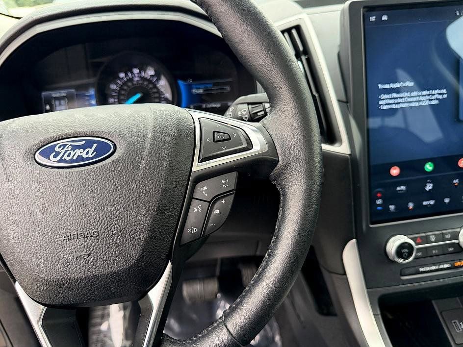 Certified 2022 Ford Edge SEL w/ Convenience Package image 29
