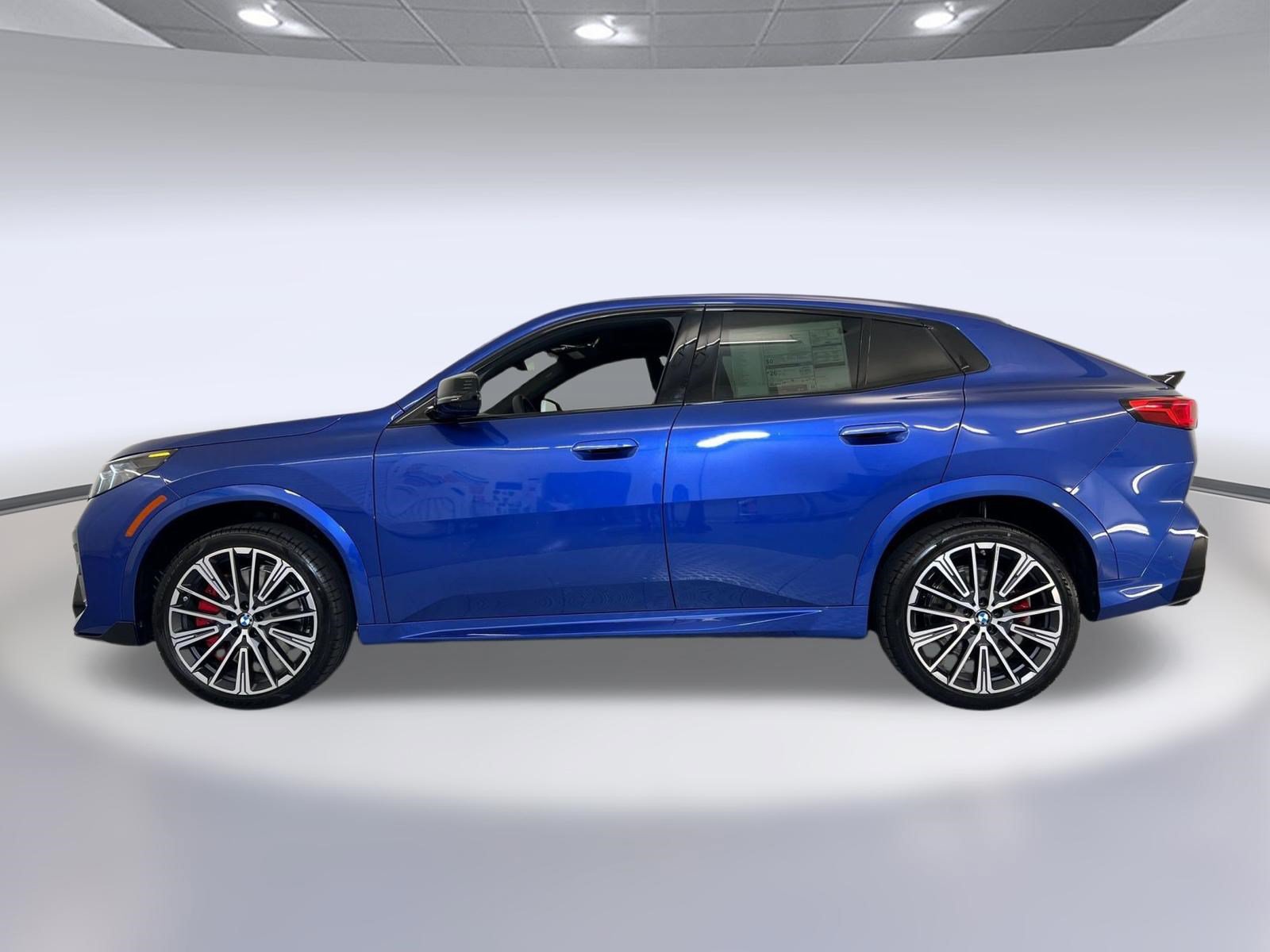Used 2026 BMW X2 M35i w/ Technology Package AWD/4WD image 2