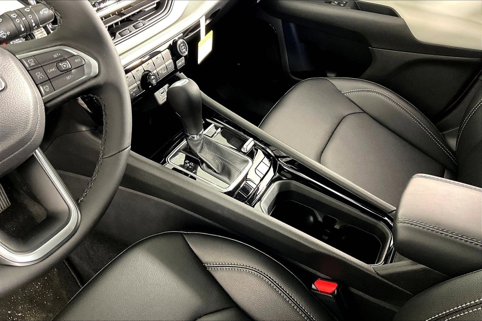 New 2026 Jeep Compass Limited AWD/4WD image 12
