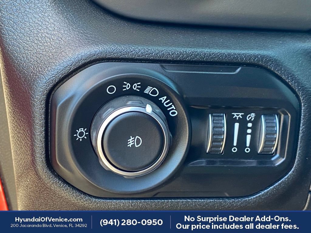 Used 2021 Jeep Wrangler Unlimited Sport AWD/4WD image 15