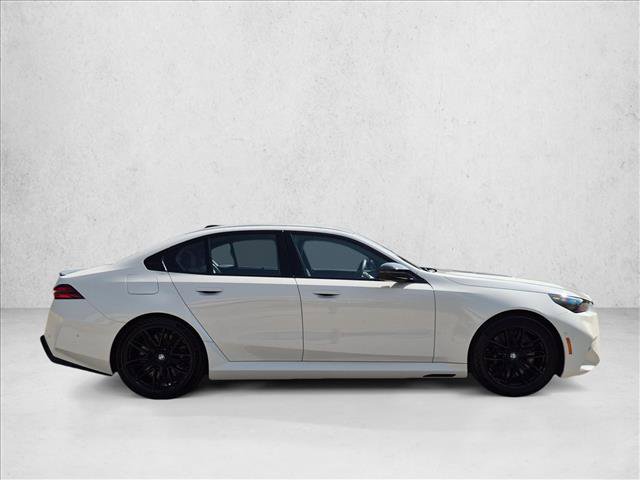 Used 2026 BMW M5 w/ Carbon Package AWD/4WD image 4