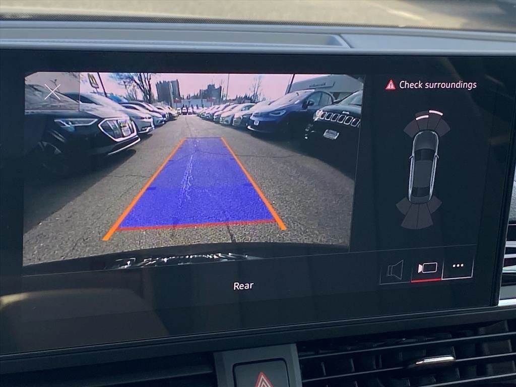 Used 2023 Audi A4 2.0T Premium w/ Convenience Package image 17