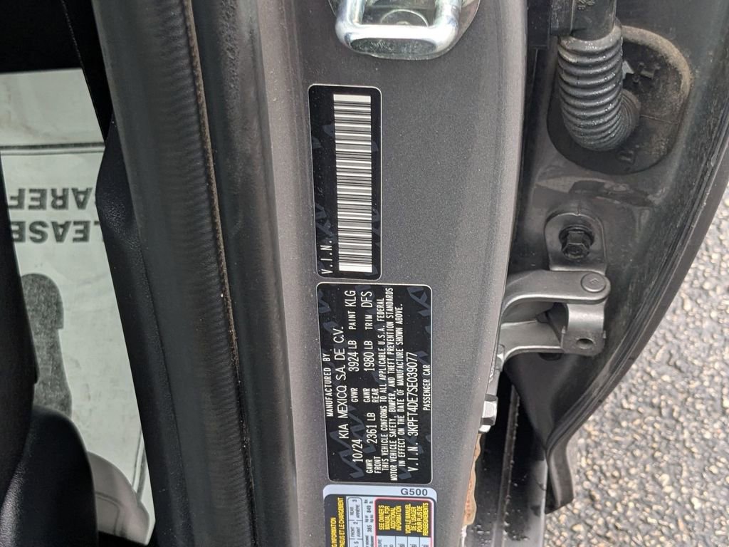 Used 2025 Kia K4 LXS image 31