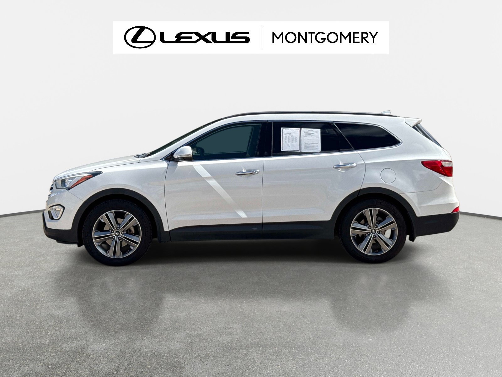 Used 2015 Hyundai Santa Fe Limited w/ Option Group 04 FWD image 6