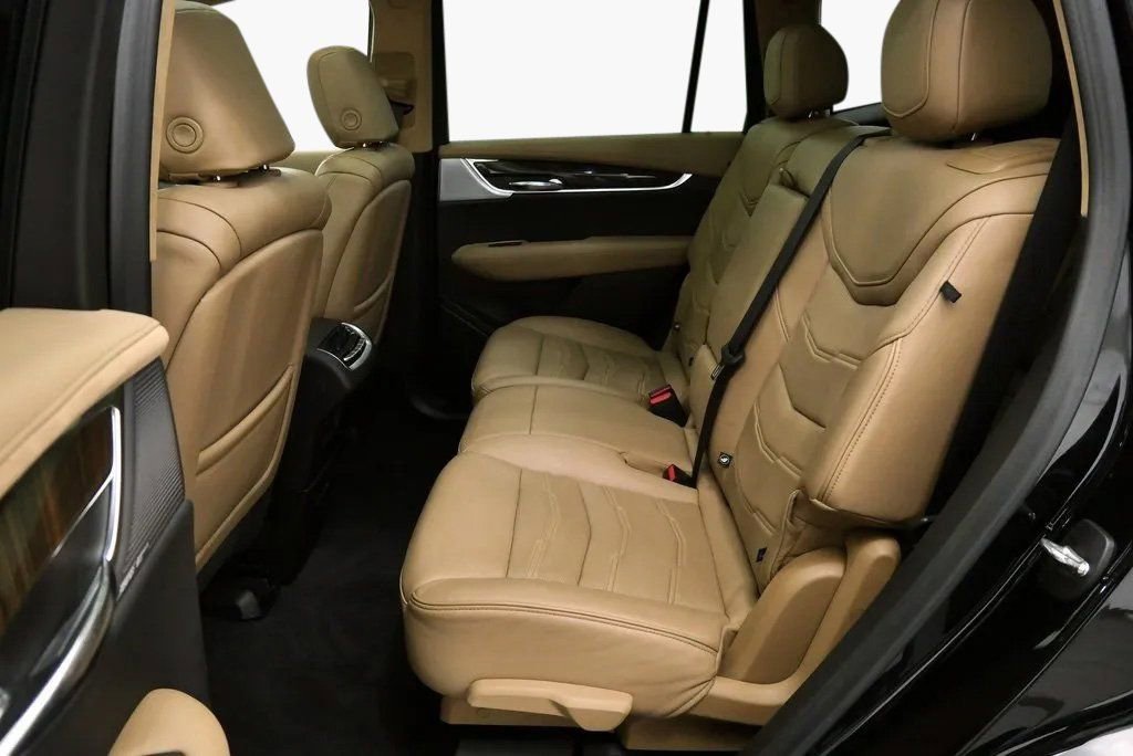 Used 2023 Cadillac XT6 Sport w/ Platinum Package AWD/4WD image 20