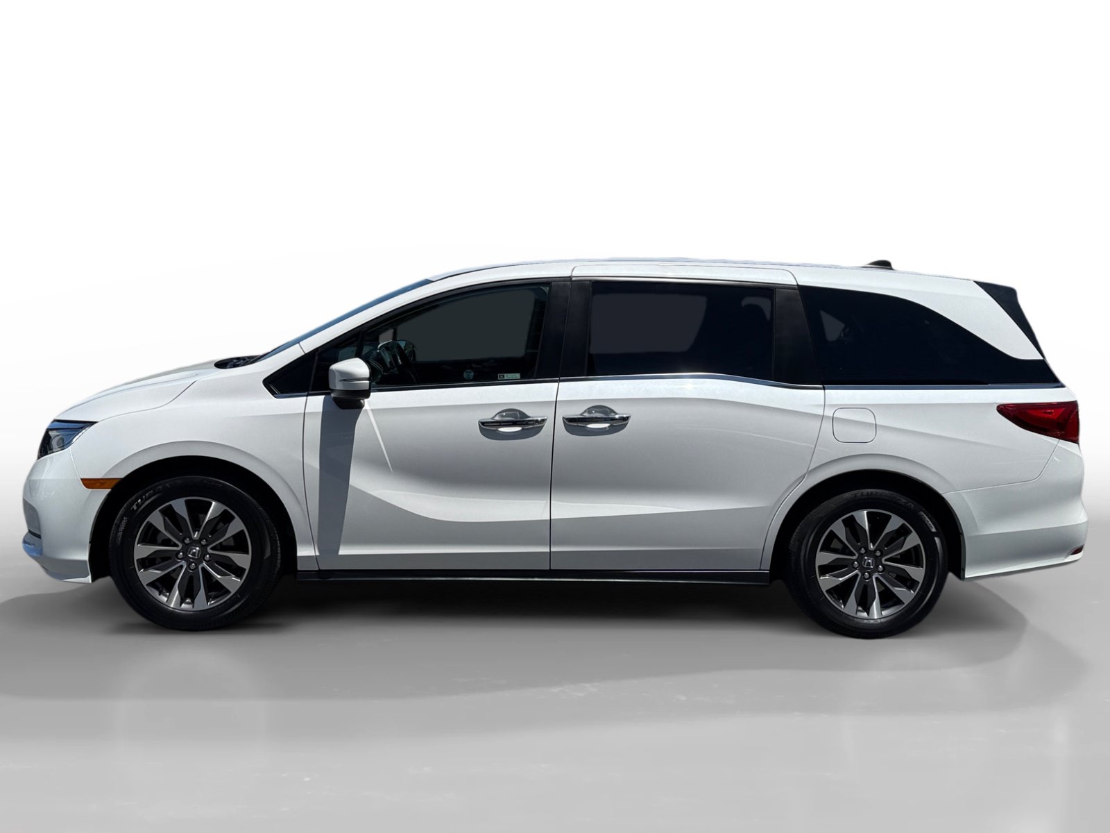 Used 2023 Honda Odyssey EX-L image 2