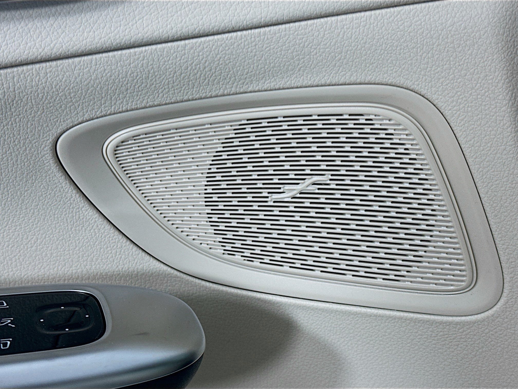 Certified 2026 Mercedes-Benz C 300 4MATIC Sedan image 23