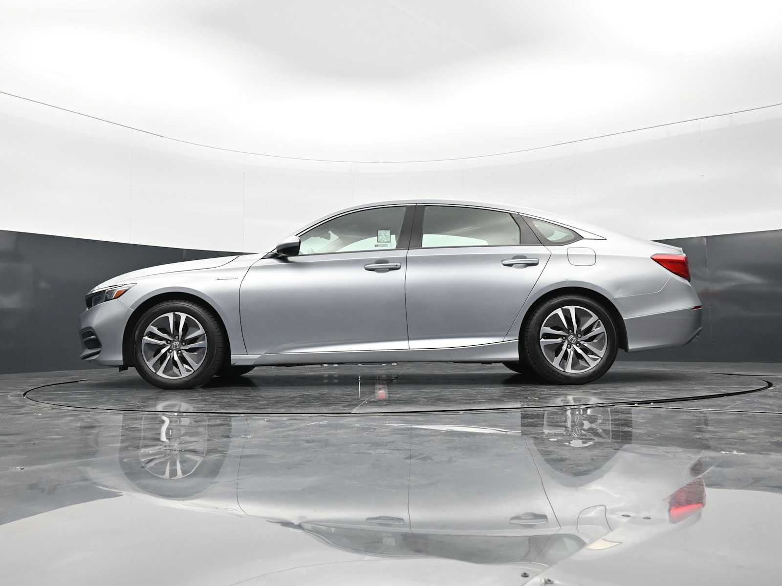 Used 2019 Honda Accord Hybrid image 32