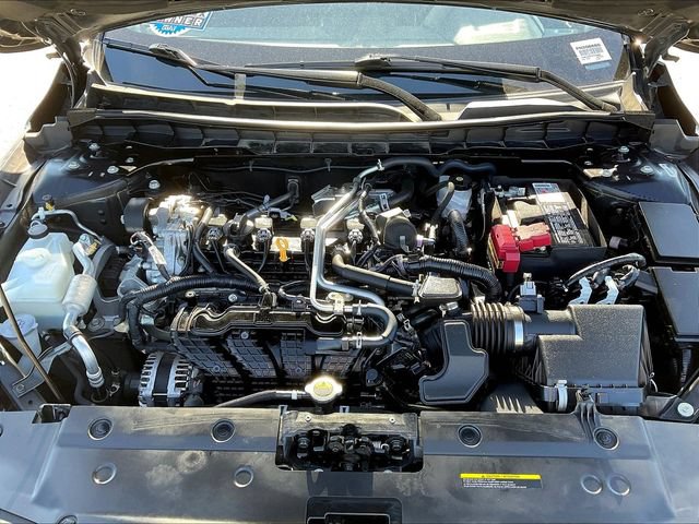 Used 2025 Nissan Altima 2.5 SV FWD image 29