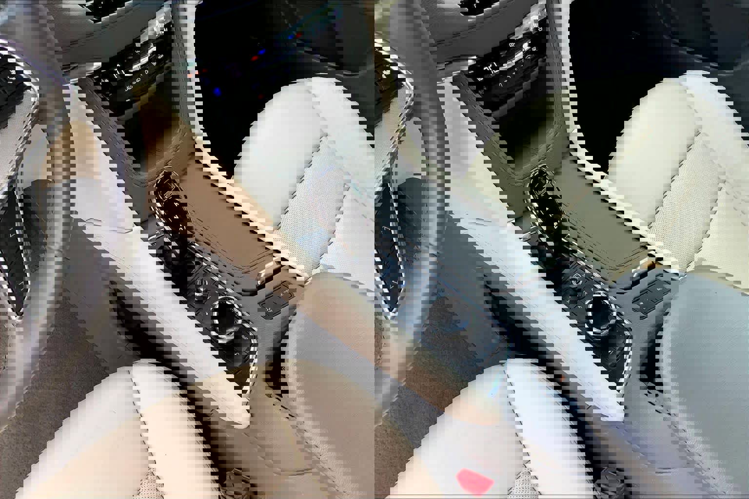 Used 2021 Cadillac XT5 Premium Luxury image 13