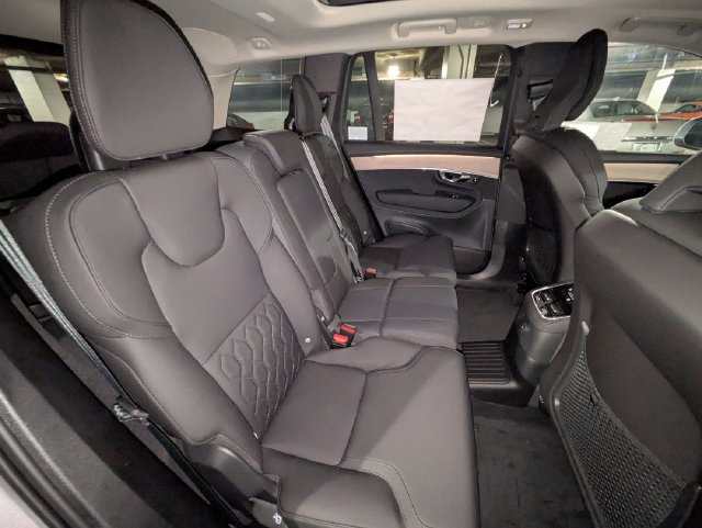 New 2026 Volvo XC90 T8 Plus w/ Protection Package AWD/4WD image 29